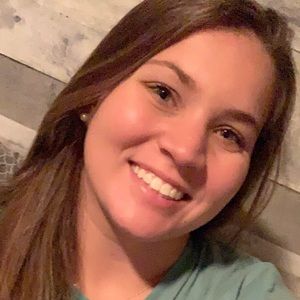 Meet your Posher, Caitlyn